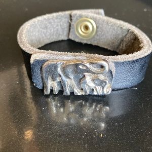 LEATHER SILVER TONE ELEPHANT BRACELET